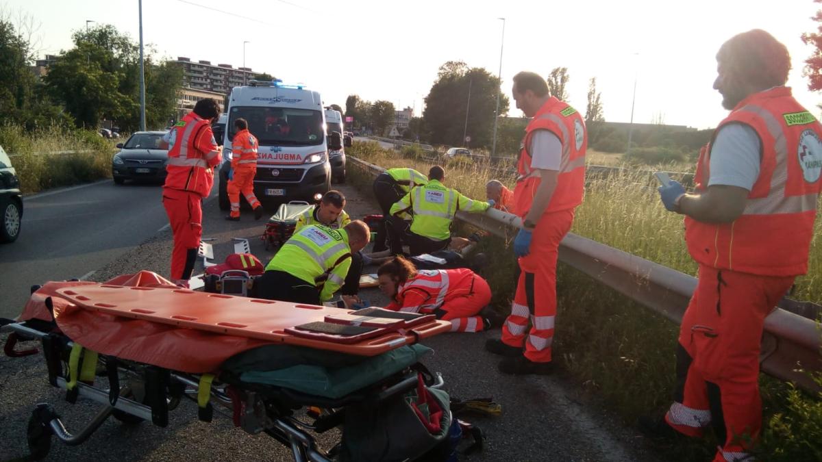 Tragedia In Calabria 20enne Muore Dopo Essersi Schiantato Con La Moto