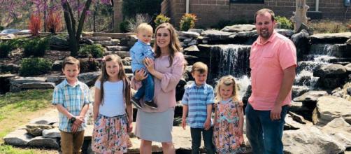 Anna Duggar Pregnant - social media post- extracted from Blasting News Library