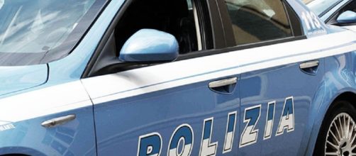 La polizia di Cagliari arresta tre extracomunitari accusati di violenze e rapina.