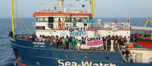 Matteo Salvini sul caso Sea Watch 3: 'Non sbarcano ne a Natale, ne a Capodanno'