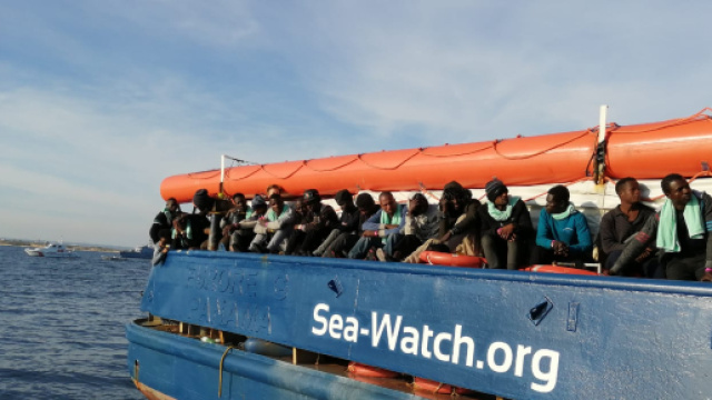 Sea Watch, il capitano: entro in porto a Lampedusa