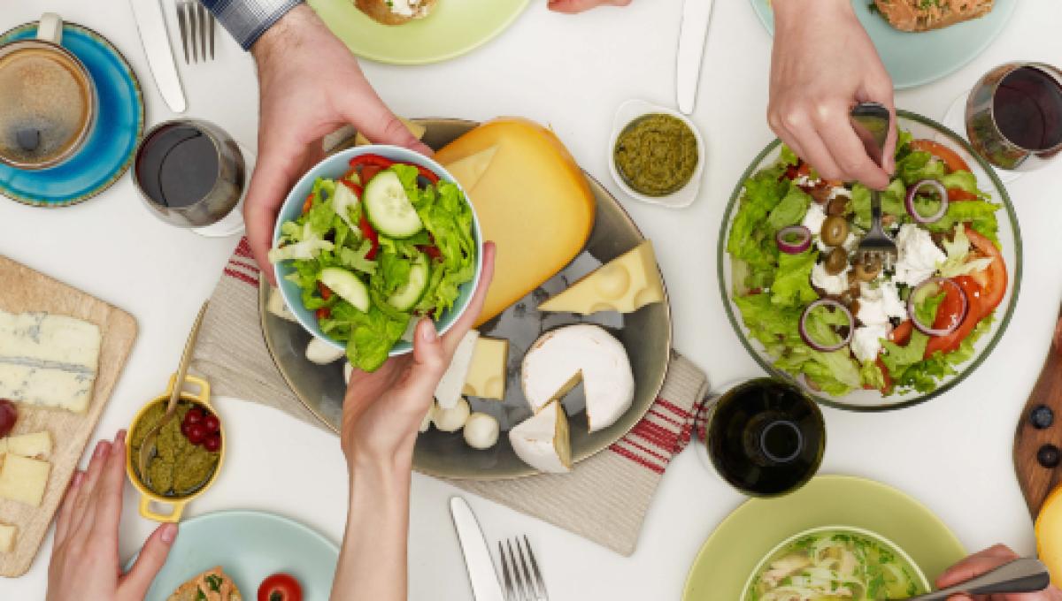 la-alimentacion-holistica-y-sus-beneficios-para-el-cuerpo_2285311.jpg