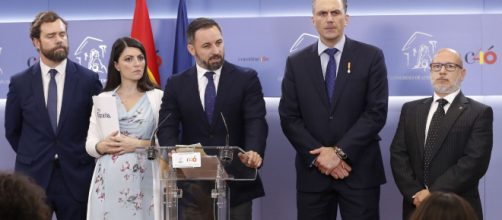 VOX presenta una querella contra Zapatero por colaborar con ETA