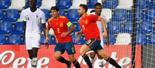 España golea a Francia con un holgado 4-1
