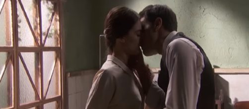 Il Segreto anticipazioni: Elsa e Alvaro colti dalla passione (fonte immagine Telenovelas-Youtube)