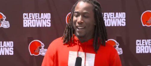 Kareem Hunt could have diminished role in 2019 [Image via Cleveland Browns/YouTube]