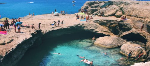 Turismo, fuga dal mare italiano: tra le destinazioni a picco c'è la Puglia