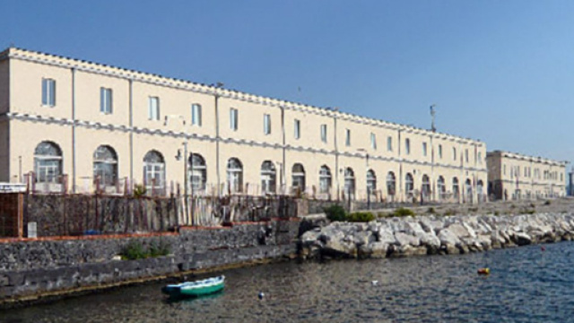 Evasione dal carcere minorile di Nisida: due detenuti in fuga, arrivano gli 007