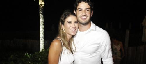 Rebeca Abravanel se casa com Alexandre Pato na casa do pai (Arquivo Blasting News)