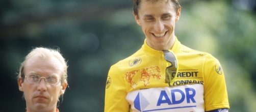 Greg Lemond vincitore del Tour '89 dopo una rocambolesca rimonta su Fignon
