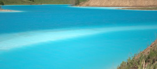 El lago tóxico de moda entre los instagramers