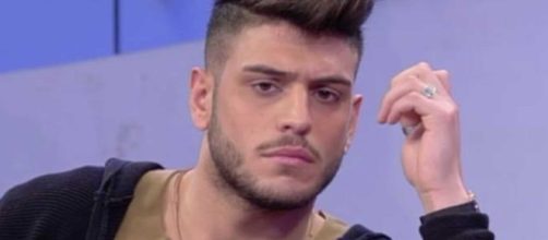 Gossip Uomini e donne: Luigi Mastroianni ironizza su Angela Nasti
