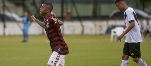 Jogador viaja para Campinas na segunda-feira, 15. (Divulgação/Marcelo Cortes/Flamengo)