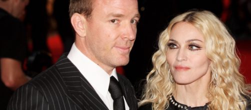 Madonna e Guy Ritchie se divorciaram após um casamento de oito anos. (Arquivo Blasting News)