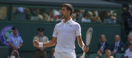 Novak Djokovic si conferma sul trono di Wimbledon, per lui quinto trionfo sull'erba londinese