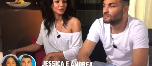 Temptation Island, Andrea offende Jessica e lei scoppia in lacrime, i due si sono lasciati