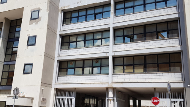 Brindisi, con minacce impedivano l'acquisto alle aste giudiziarie: 5 arresti