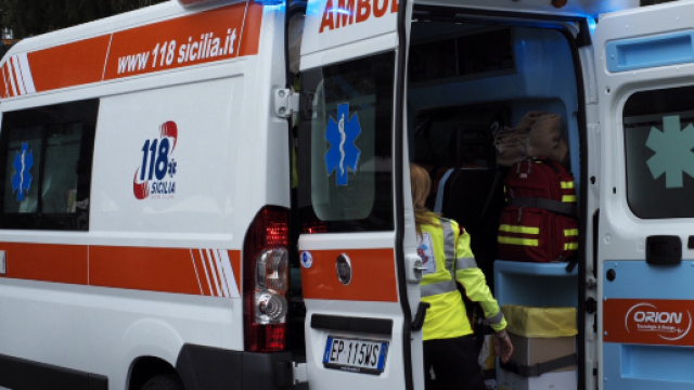 Venticinquenne travolta e uccisa da un'auto in provincia di Ragusa