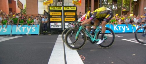 Tour de France: Caleb Ewan vince a Tolosa, Alaphilippe ancora in maglia gialla