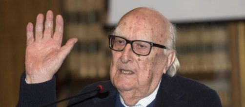 Morto Andrea Camilleri: lo scrittore siciliano aveva 93 anji