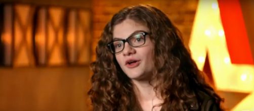 Singer-songwriter Sophie Pecora inspired Brad Paisley to press his golden buzzer on "America's Got Talent." [Image source; AGT-YouTube]