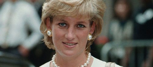 Bambino di 4 anni afferma di essere stato Lady Diana nella vita precedente.