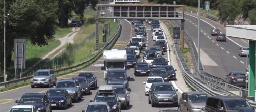 Traffico in autostrada per le vacanze estive