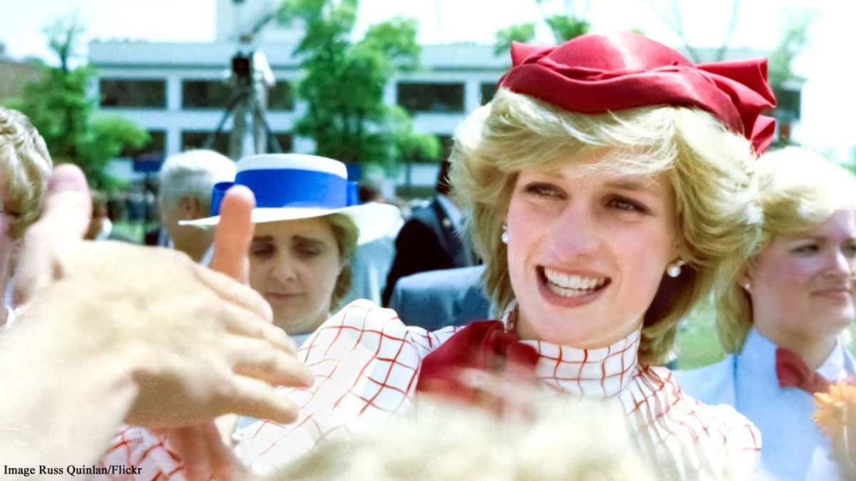 https://staticr1.blastingcdn.com/media/photogallery/2019/7/2/os/b_1200x675x82/princess-diana-was-keen-on-playing-opposite-kevin-costner-in-bodyguard-2-image-russ-quinlanflickr_2287947.jpg