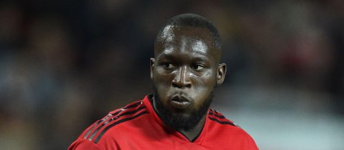 Mercato Inter: Lukaku è l'obiettivo numero uno, ma sul taccuino di Marotta ci sono anche Leao e Cavani.