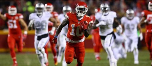 Tyreek Hill on his way out of KC? [Image via MP5/YouTube]