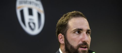Juventus, Higuain a rapporto da Nedved e Paratici: forse si è parlato di cessione