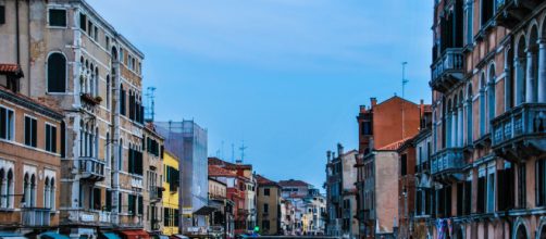 Unos turistas son expulsados de Venecia por prepararse un café en la calle