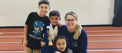 Kailyn Lowry poses with her three sons. [Photo via Instagram]