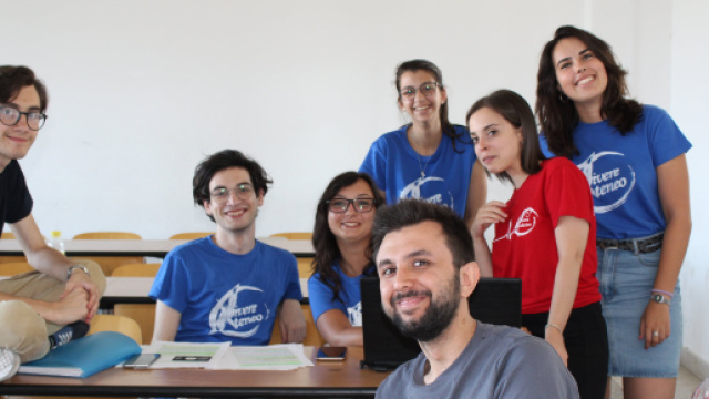 Alcuni "studenti-docenti" della nona edizione dell'Assistest '19, tra cui - il secondo da sinistra - Enrico Tornatore.