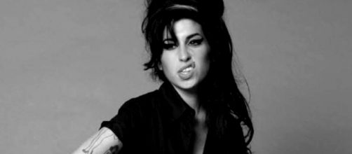 Amy Winehouse nel 2007. Foto promozionali per l'album "Back to Black"