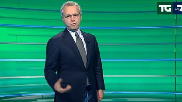 Incendio in diretta al Tg La7.