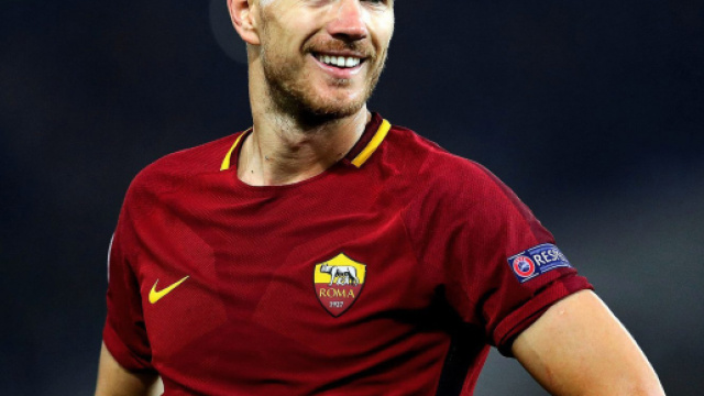 Edin Dzeko aspetta i nerazzurri