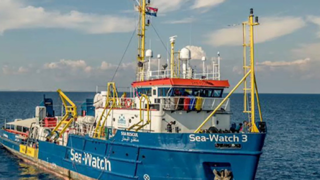 Sea Watch 3, i parlamentari multati chiedono l'immunità e scrivono a Roberto Fico