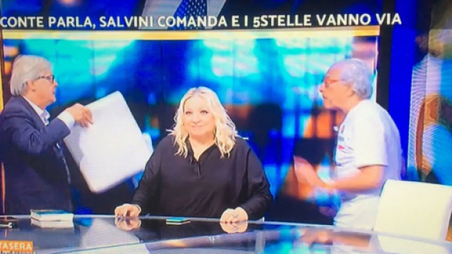 Sgarbi e Mughini insulti e rissa sfiorata in tv