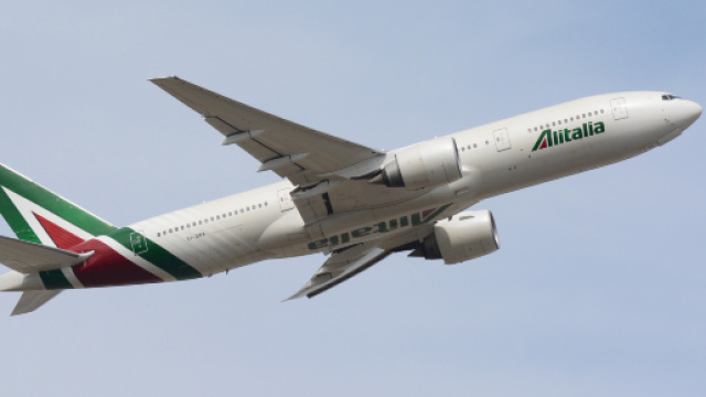 Linate ha sospeso l'attività questa notte voli trasferiti a Malpensa