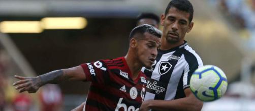 Diego Souza marcou para o Botafogo, mas não foi suficiente. (Reprodução/Vitor Silva/Botafogo)