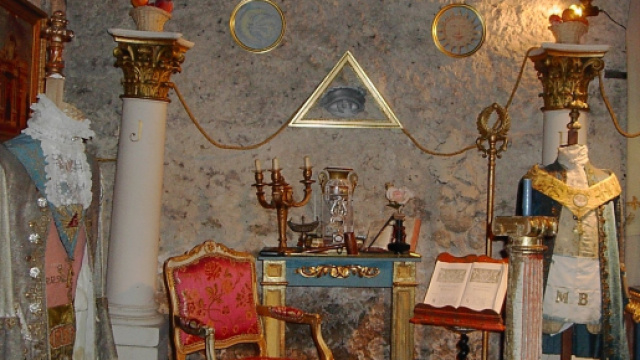 Massoneria e mafia: due maestri venerabili agli arresti - blogspot.com