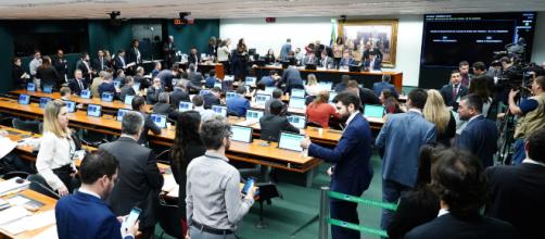 Comissão especial se reúne na Câmara para dar novo parecer sobre a reforma da Previdência. (Pablo Valadares/Câmara dos Deputados)