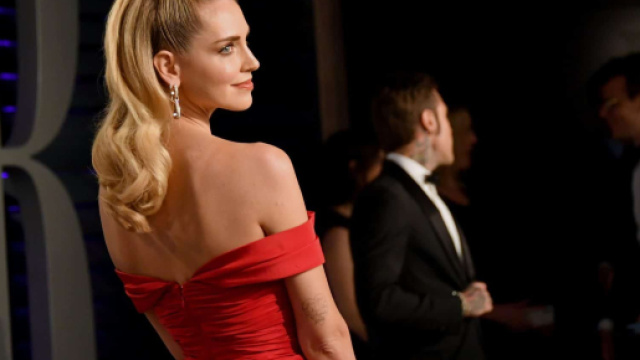 La Ferragni offesa mentre stava uscendo da un taxi: 'Senza trucco sta una m....'