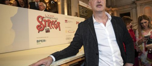 Premio Strega: Antonio Scurati vince con "M. Il figlio del secolo ... - mediaset.it