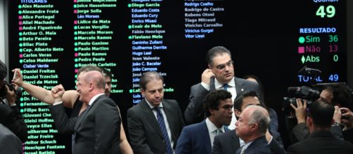 Reforma da Previdência avança na Câmara com 36 votos a favor. (Arquivo Blasting News)