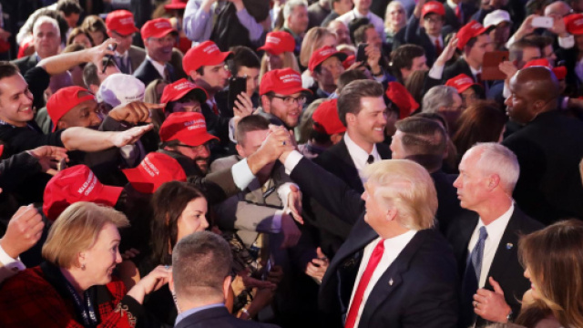 Comment le "scandale russe" a rattrapé Donald Trump - francetvinfo.fr