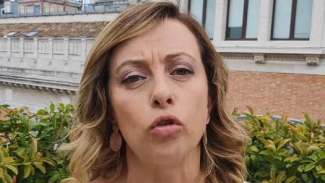 Giorgia Meloni contro Carola Rackete per una copertina du Der Spiegel