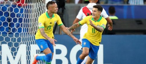 Brasile-Perù 3-1, la gioia di Everton e Coutinho dopo il primo gol