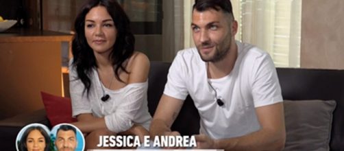 Jessica e Andrea di Temptation non hanno finto, Filippo e la Mennoia in coro: 'Chiacchiere'.